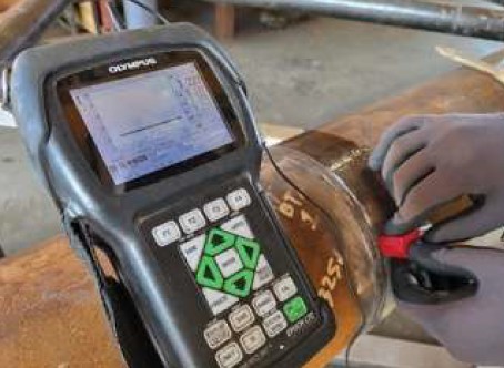 Inspector using a digital measurement device